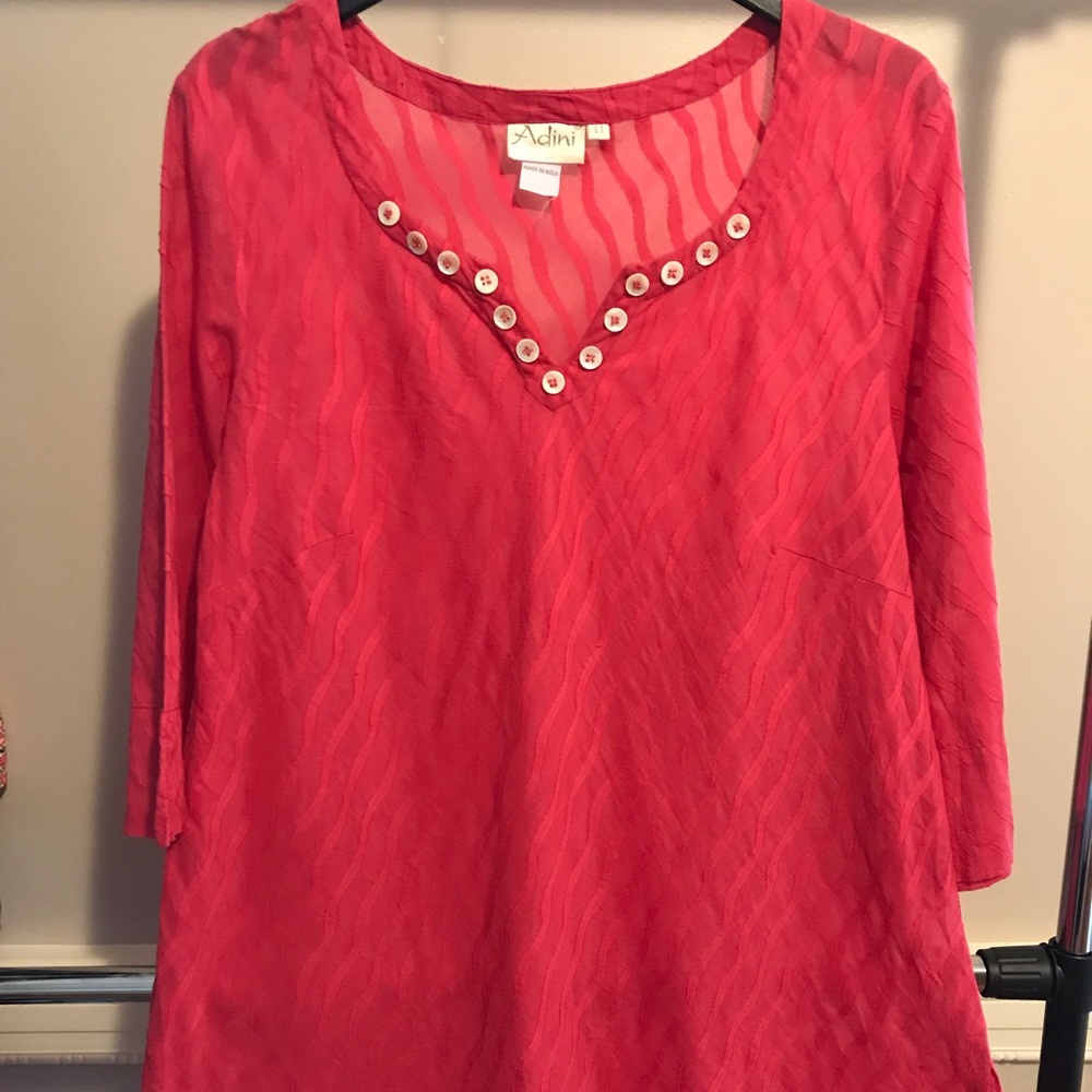 Woman’s Adini L1 Coral/Pink Top